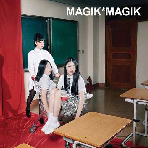 Magic Magic ( Vinyl ) {Vinyl } { Vinyl }