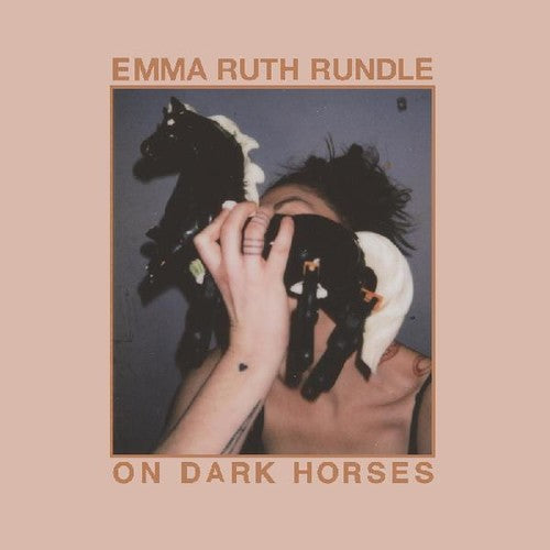 On Dark Horses ( Vinyl ) {Vinyl } { Vinyl }